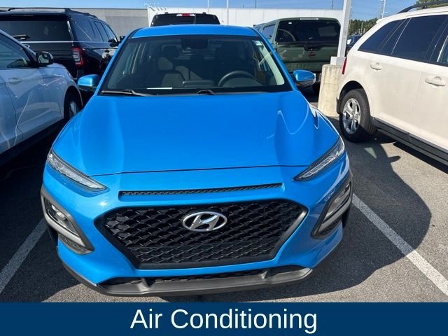 Used 2019 Blue Hyundai SE image 6