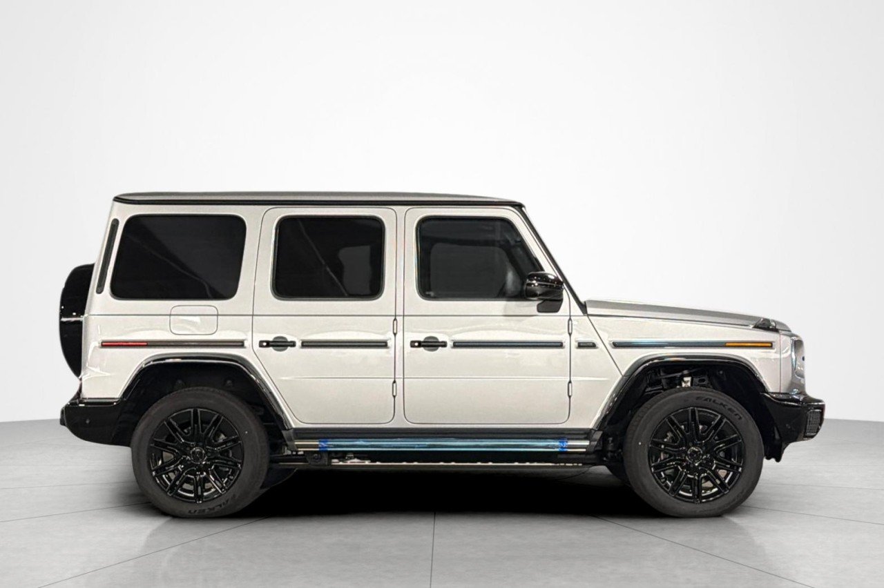 New 2027 Iridium Silver Mercedes-Benz G 580e SUV image 6