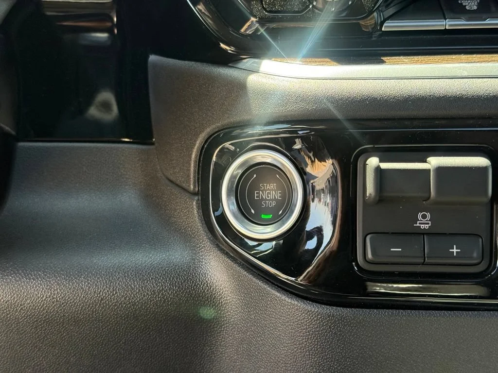 New 2026 Onyx Black GMC SLE DRW image 25