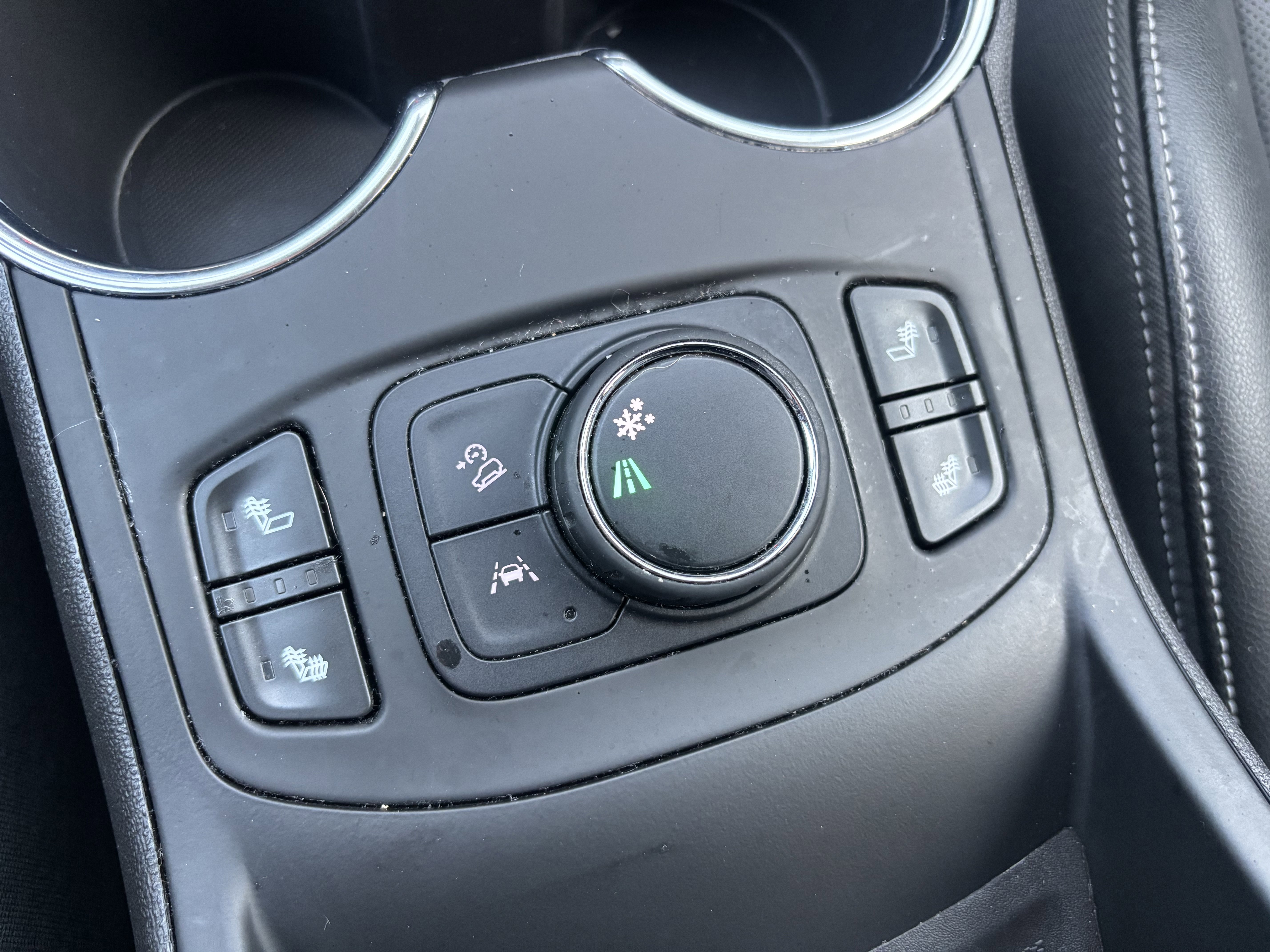 Used 2024 Summit White GMC SLT image 15