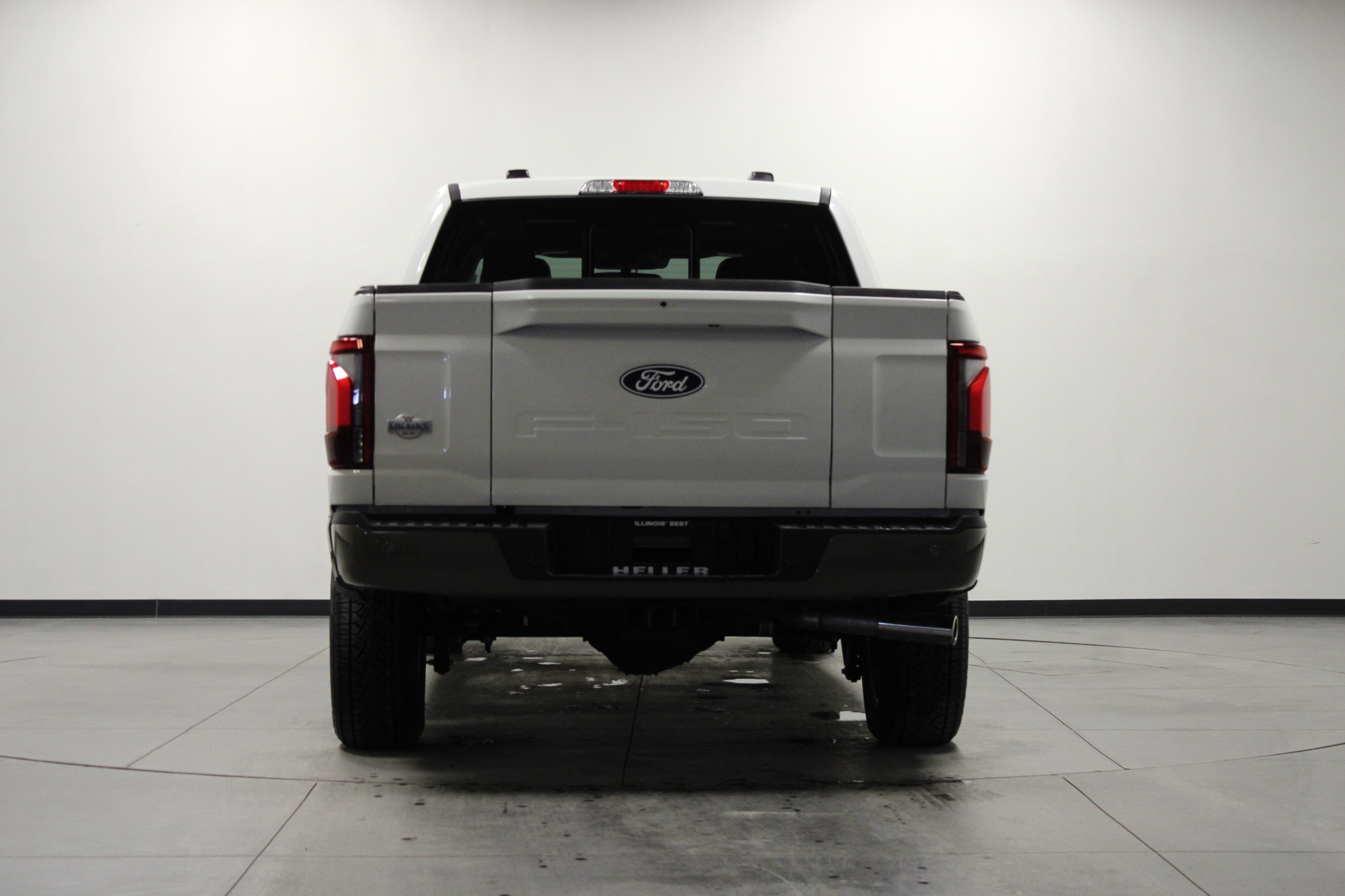 Used 2025 Star White Metallic Tri-Coat Ford King Ranch image 5