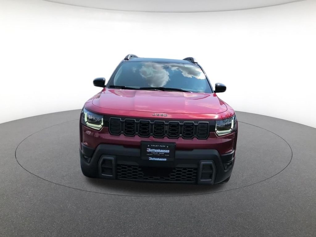 New 2026 Red Hot Pearlcoat Jeep Latitude image 12