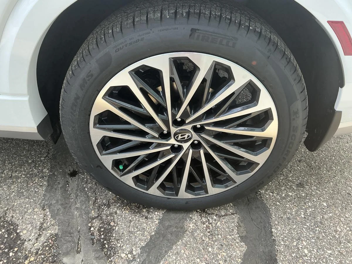 New 2026 White Hyundai Ultimate Calligraphy image 7