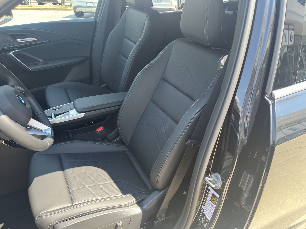 2025 BMW X1 28i - Photo 14