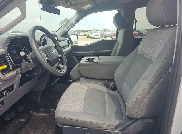 Used 2021 White Ford XLT image 5