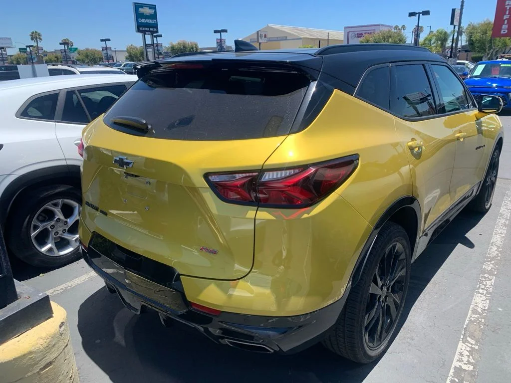 Used 2022 Yellow Chevrolet RS image 5