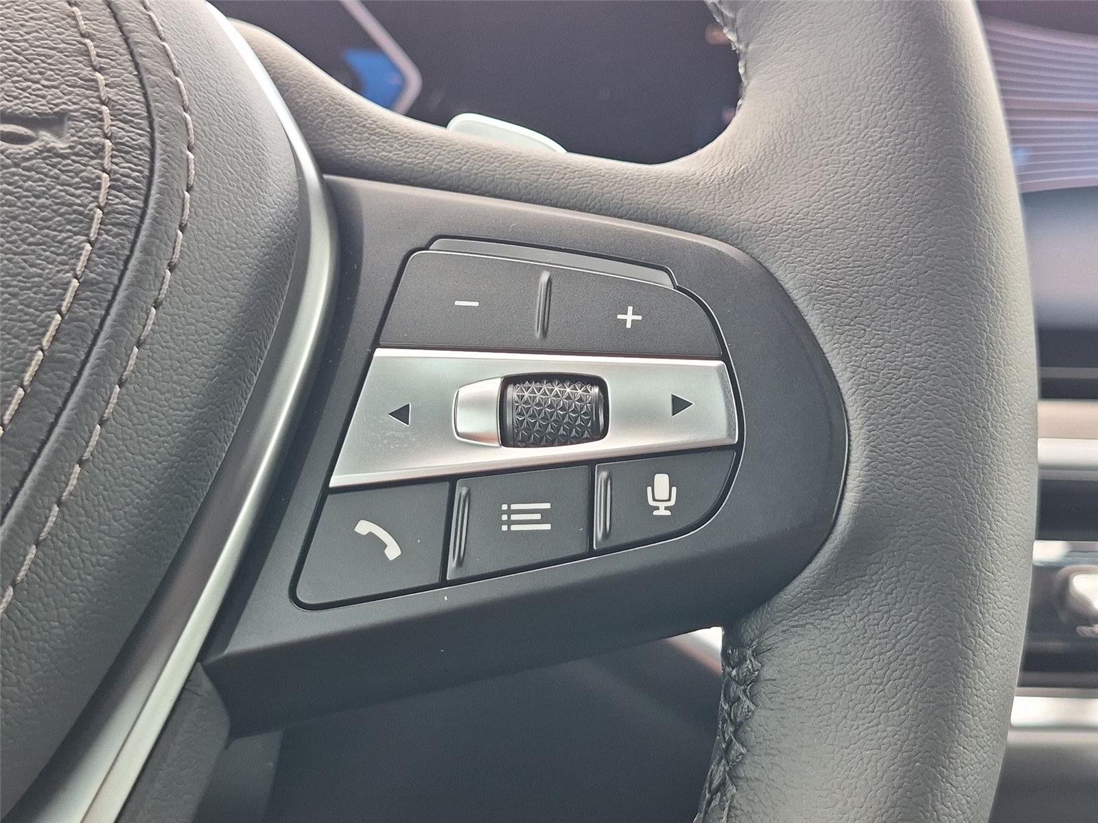 New 2026 Black Sapphire Metallic BMW xDrive50e image 21
