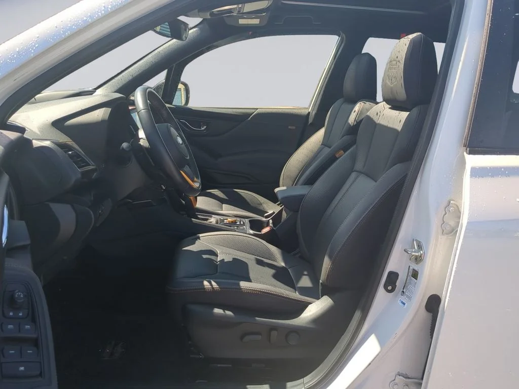 Used 2022 White Subaru Wilderness image 12