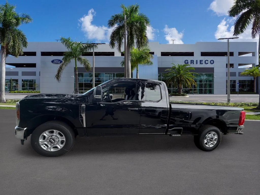 New 2026 Agate Black Metallic Ford F-250® XLT image 4
