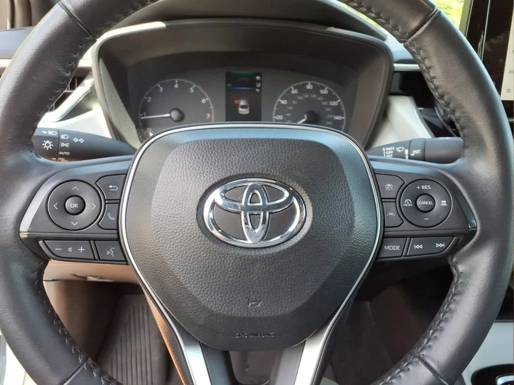 Used 2024 Gray Toyota SE image 11