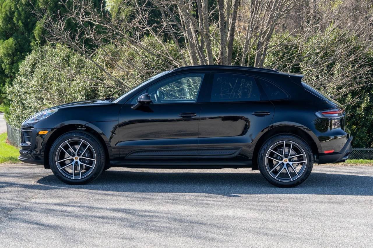Used 2026  Porsche  image 2