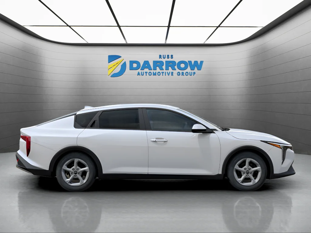 Used 2025 White Kia LXS image 6