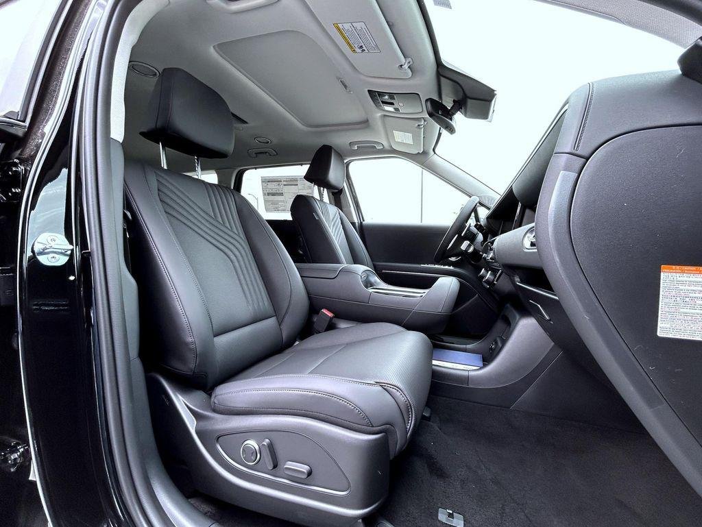 New 2026 Black Hyundai SEL Premium 8P image 15