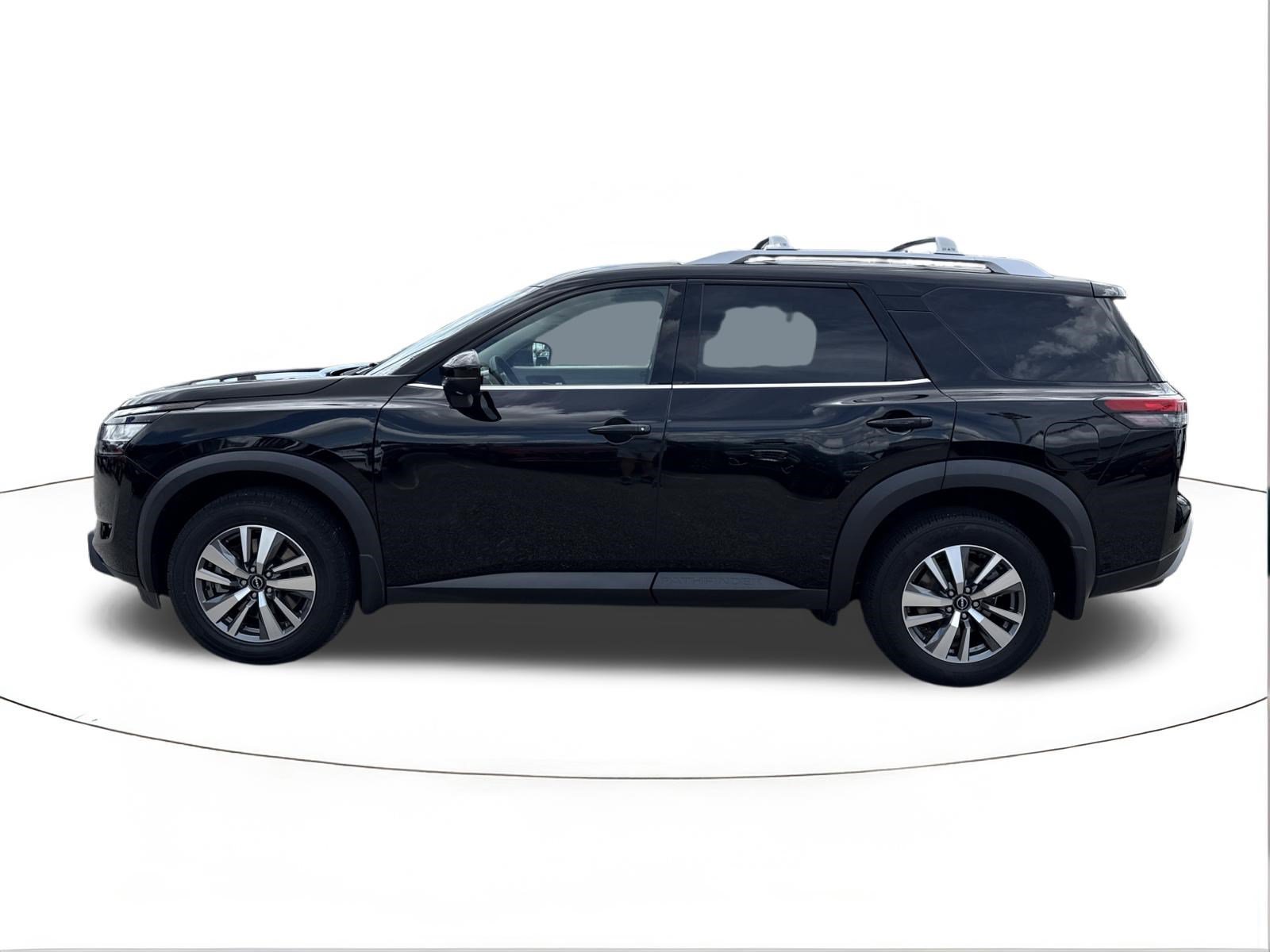 Used 2023 Super Black Nissan SL image 6