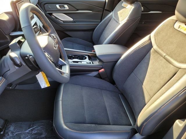 New 2026 Agate Black Metallic Ford Tremor® image 65