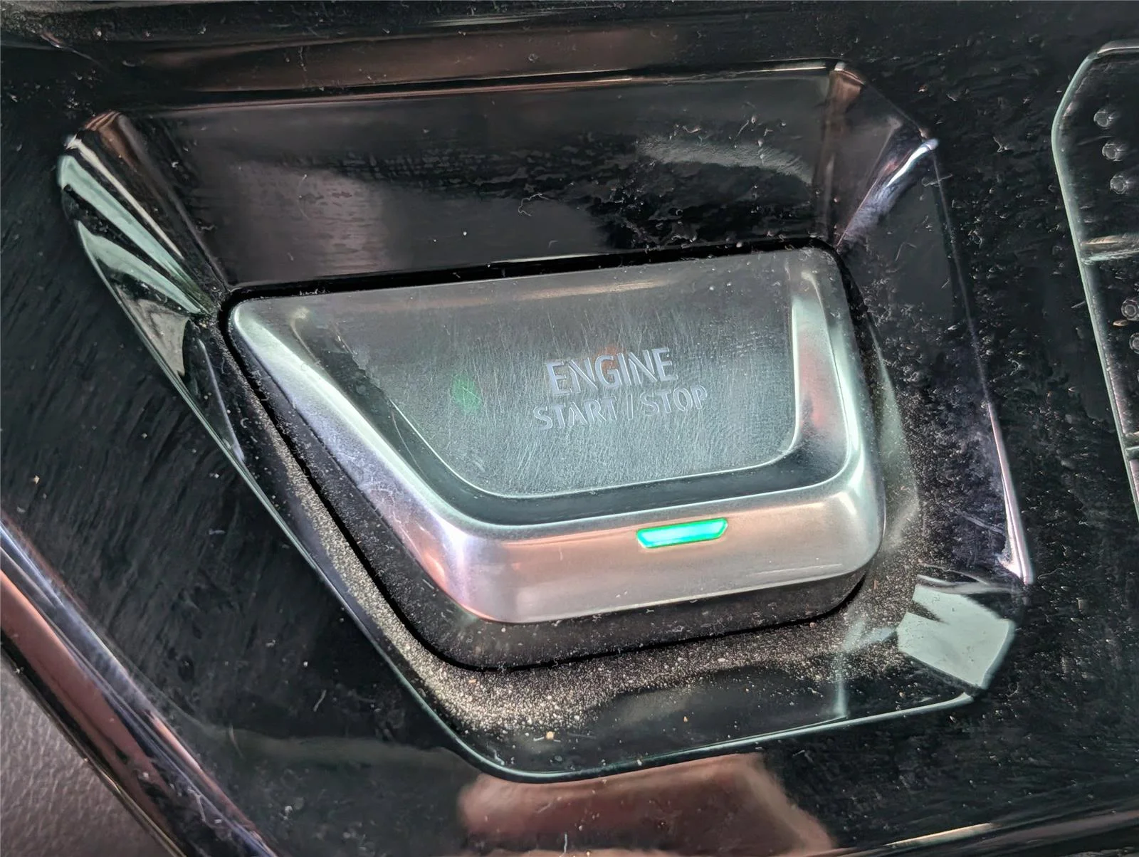 Used 2024 Summit White GMC AT4 image 29