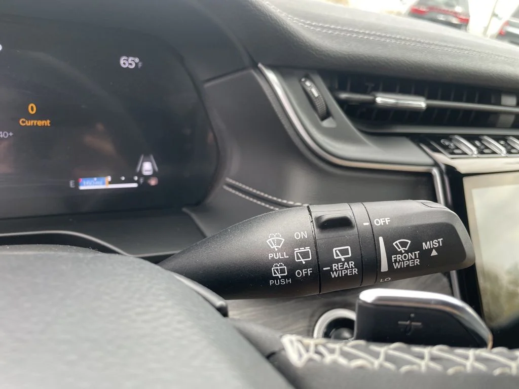 Used 2024 Black Jeep Limited image 24