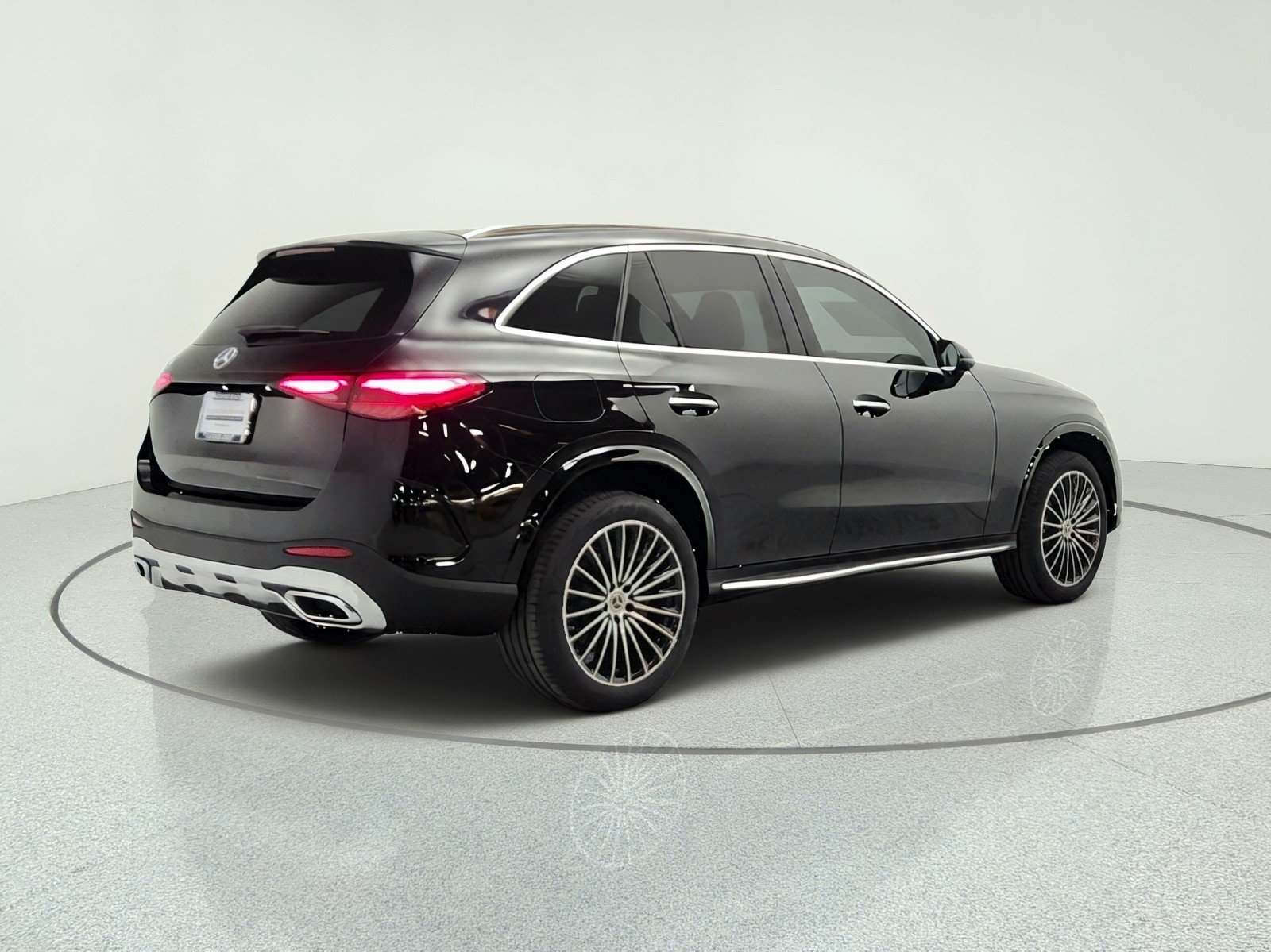 2026 Mercedes-Benz GLC Base - Photo 5