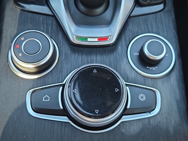 Used 2021 Black Alfa Romeo Sprint image 10