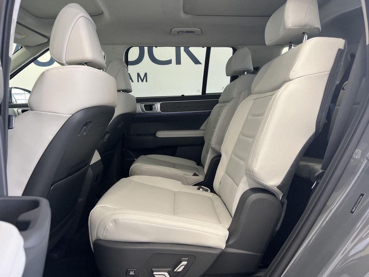 New 2026 Hampton Gray Hyundai Calligraphy AWD image 25