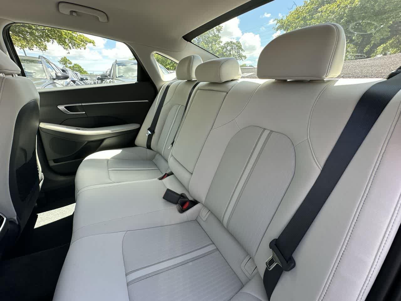 2025 Hyundai Sonata Hybrid SEL - Photo 51