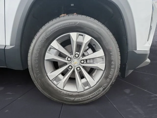 2026 Chevrolet Equinox LT - Photo 9