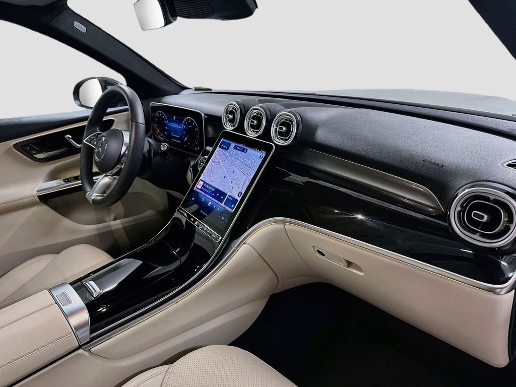 2025 Mercedes-Benz GLC Base - Photo 30