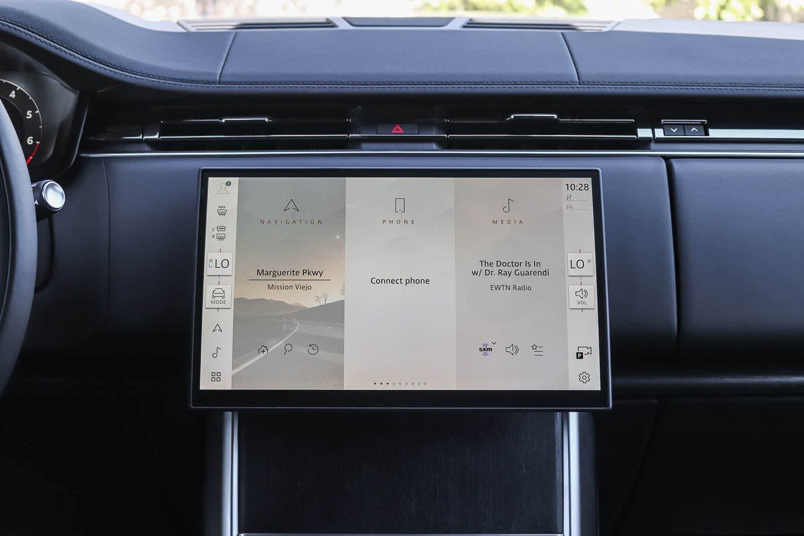 New 2026 Santorini Black Land Rover SE image 12
