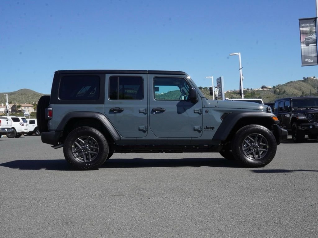 New 2026 Anvil Clear-Coat Exterior Paint Jeep Sport image 2