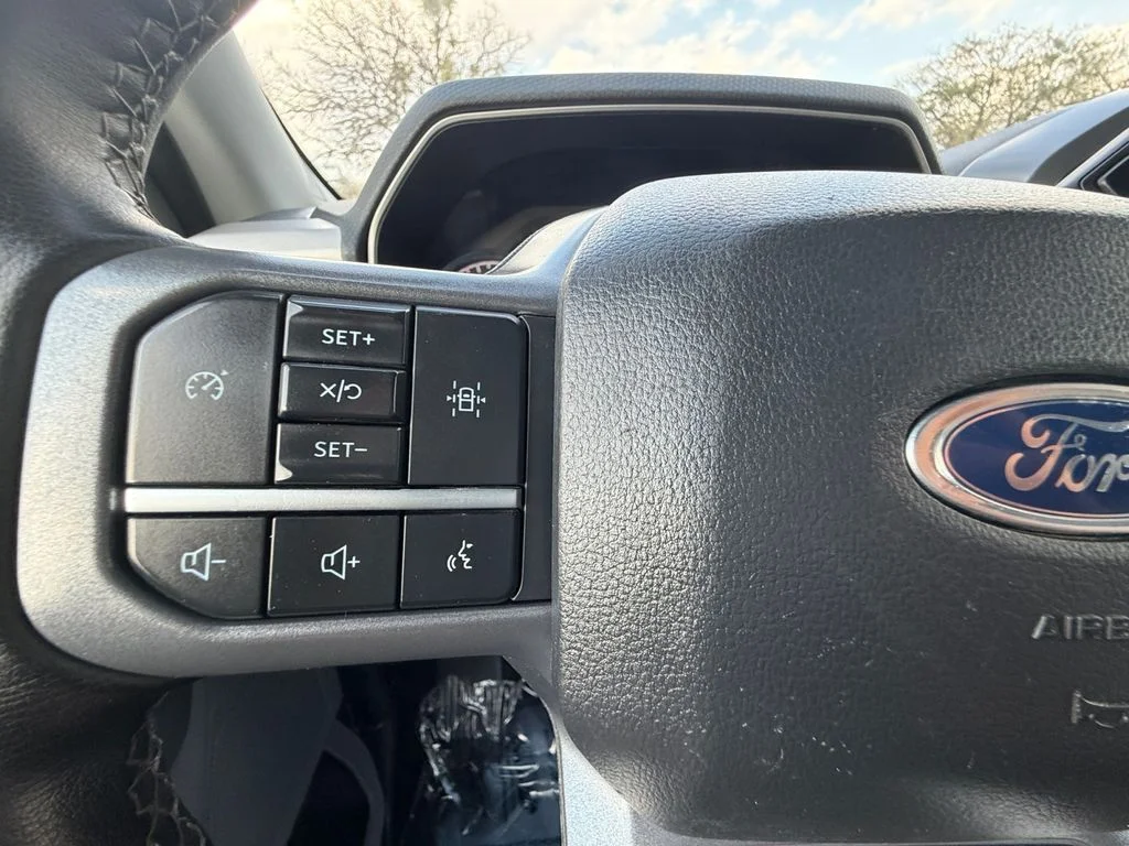 Used 2023 White Ford XLT image 23