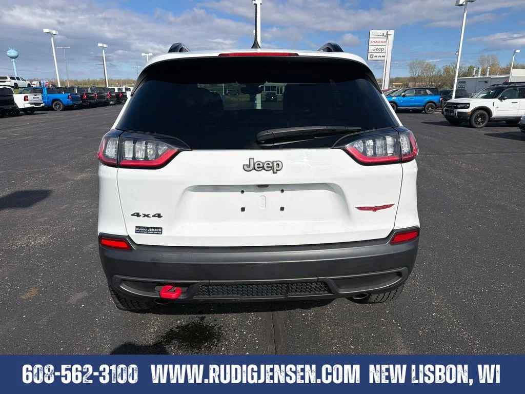 Used 2022 White Jeep Trailhawk image 4