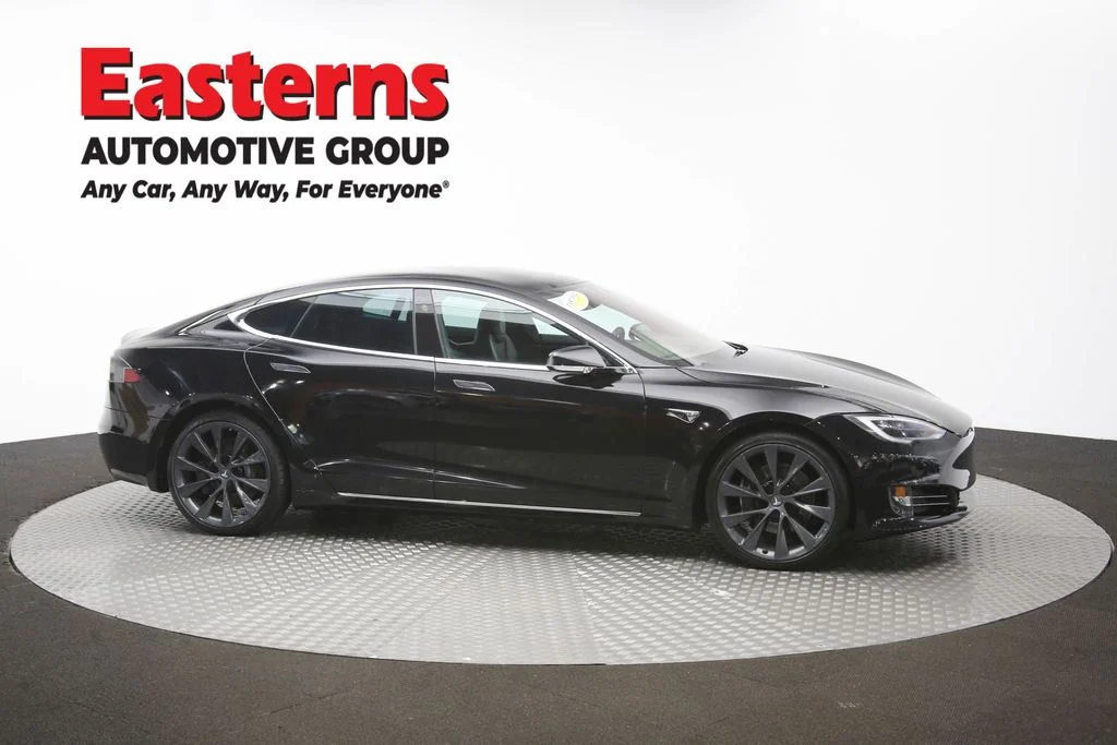 Used 2018 Black Tesla 75D image 45