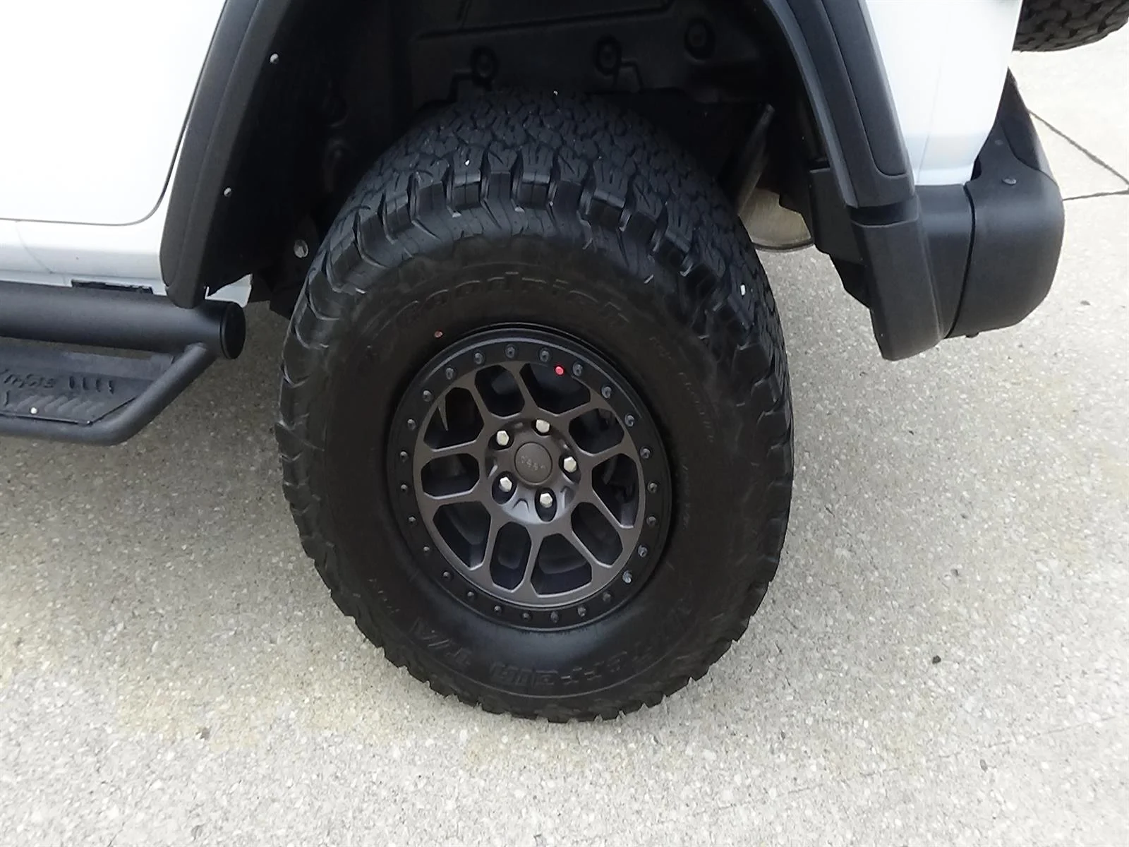 Certified Used 2022 Bright White Clear Coat (pw7) Jeep Rubicon image 9