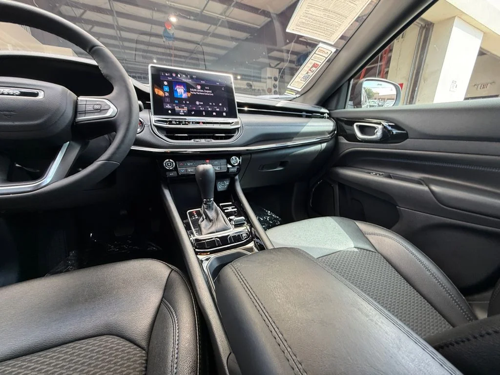 Used 2026 Black Jeep Latitude image 15