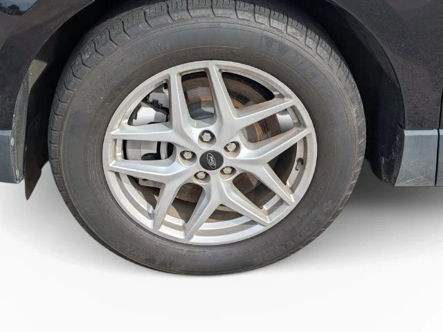 Used 2024 Black Ford SEL image 9