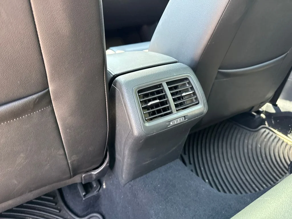 Used 2018  Volkswagen TSI SE image 22