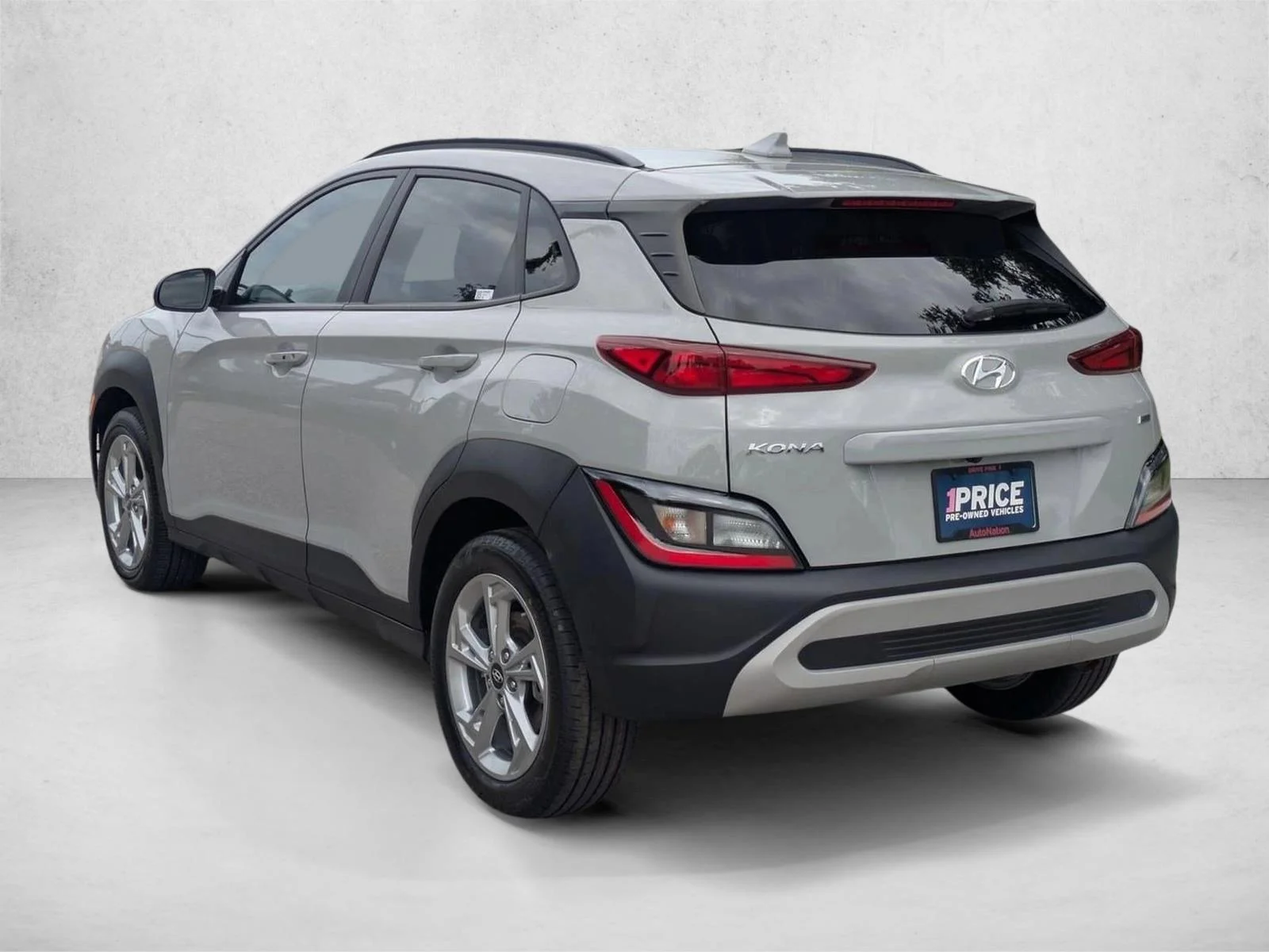 Used 2022 Cyber Silver Hyundai SEL image 8