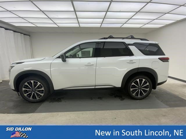 New 2026 Everest White Pearl Tricoat Nissan Platinum image 2