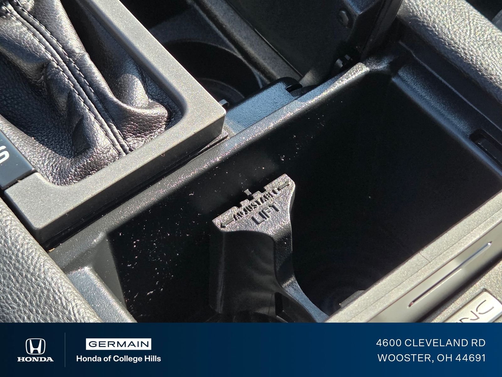 Used 2017 Blue Ford SEL image 30