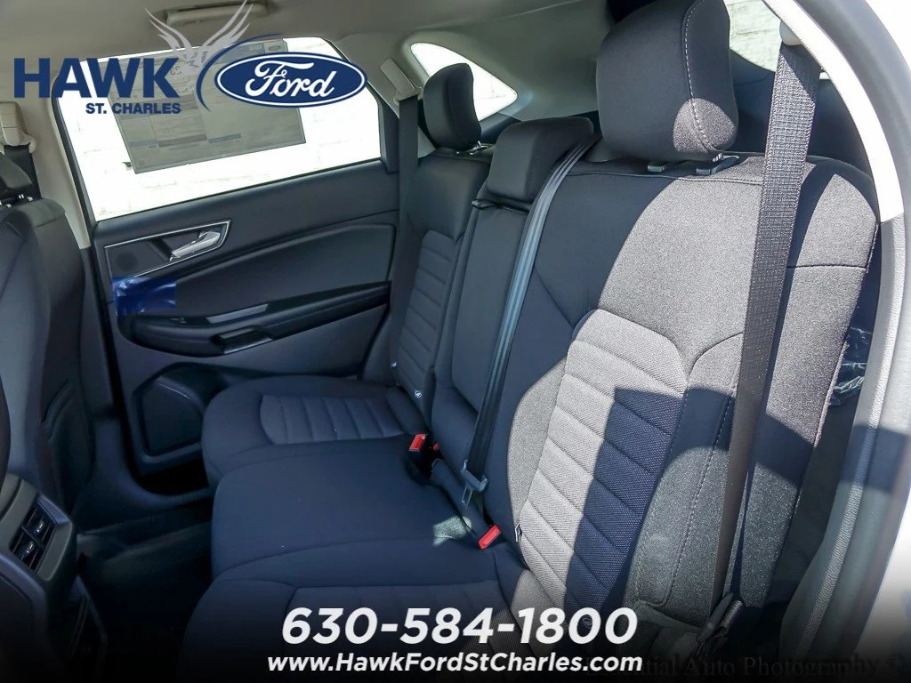 New 2024 Oxford White Ford SE image 8