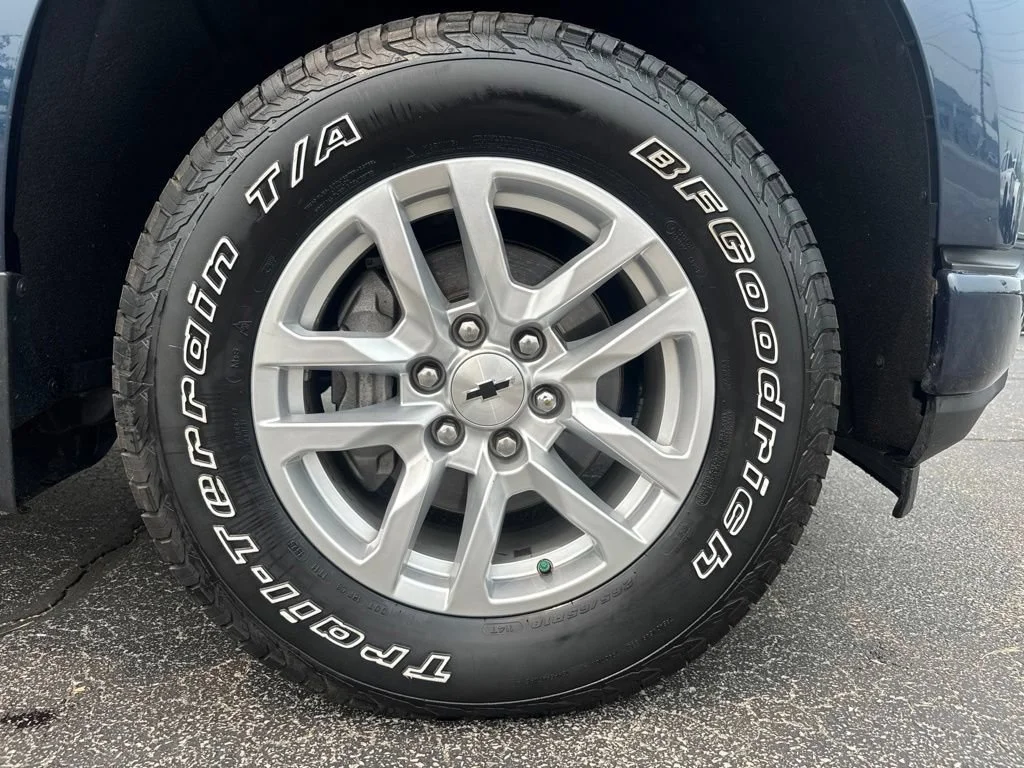 Used 2020 Northsky Blue Metallic Chevrolet RST image 9