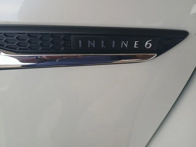 Used 2025 White Mazda 3.3 Turbo Select image 30