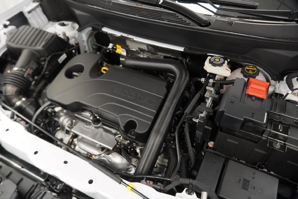 New 2027 Summit White Chevrolet LT image 41