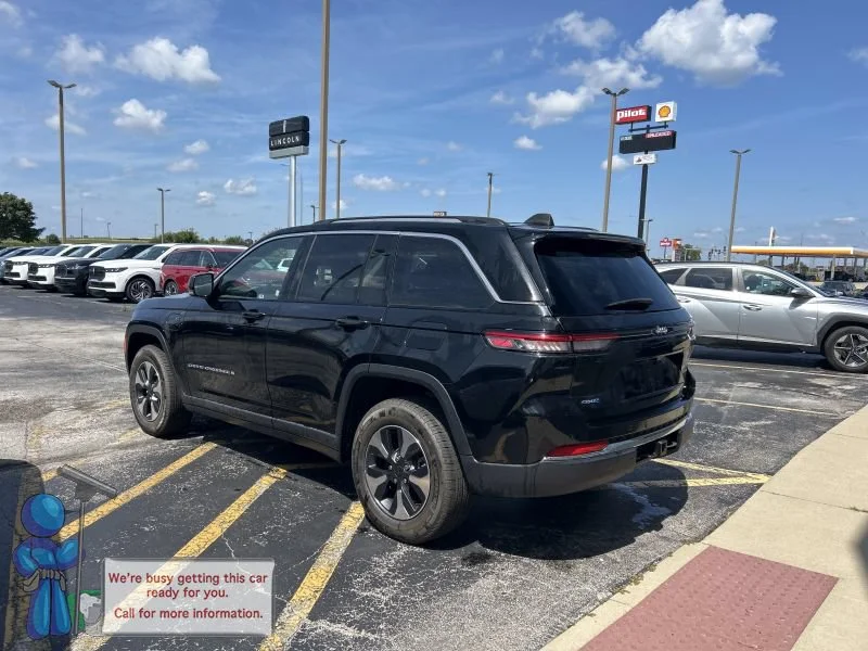 Used 2023 Diamond Black Crystal Pearlcoat Jeep 4xe image 3