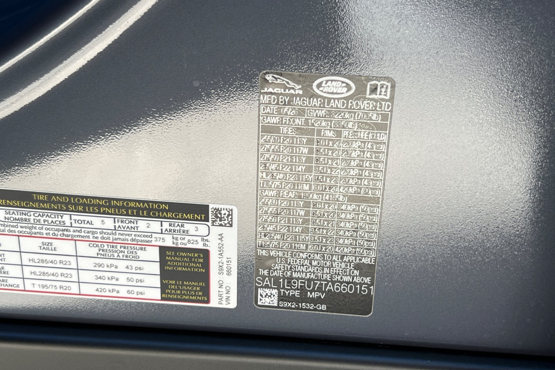 New 2026 Varesine Blue Land Rover Dynamic SE image 29