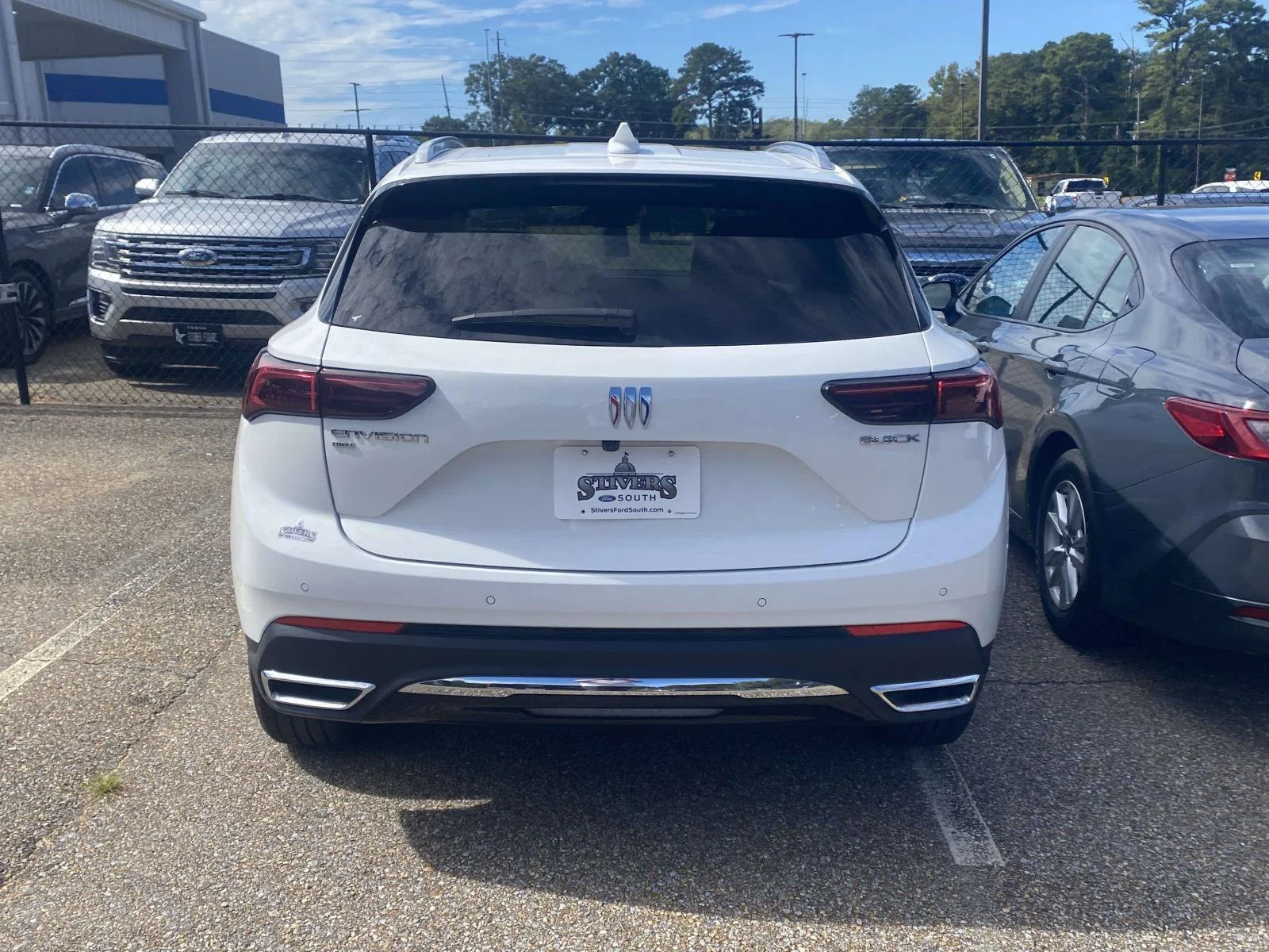 Used 2024 White Buick Preferred image 5