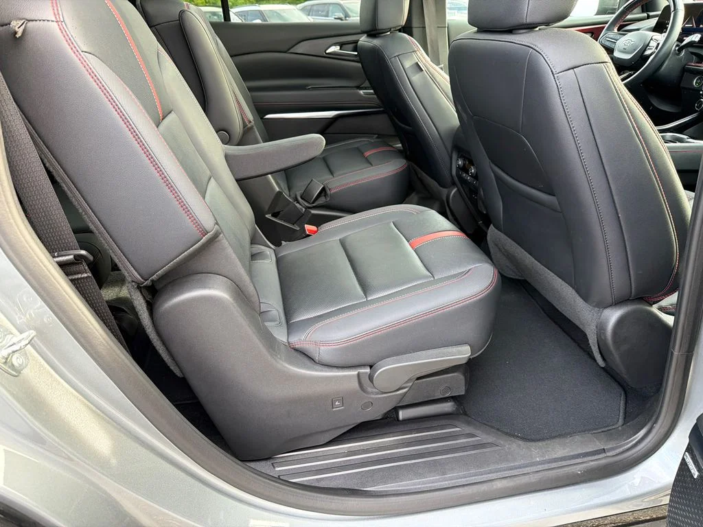 Used 2025 Gray Chevrolet RS image 15