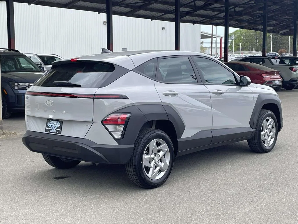 New 2026 Gray Hyundai SE image 7