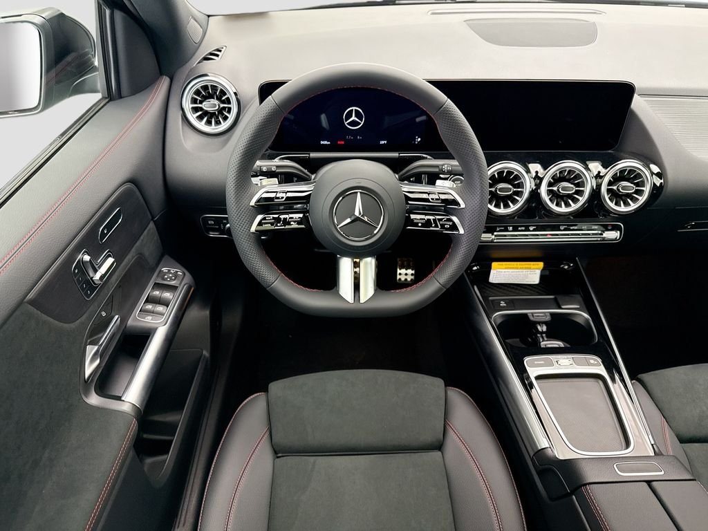 New 2026 Mountain Grey Metallic Mercedes-Benz GLA 250 image 11