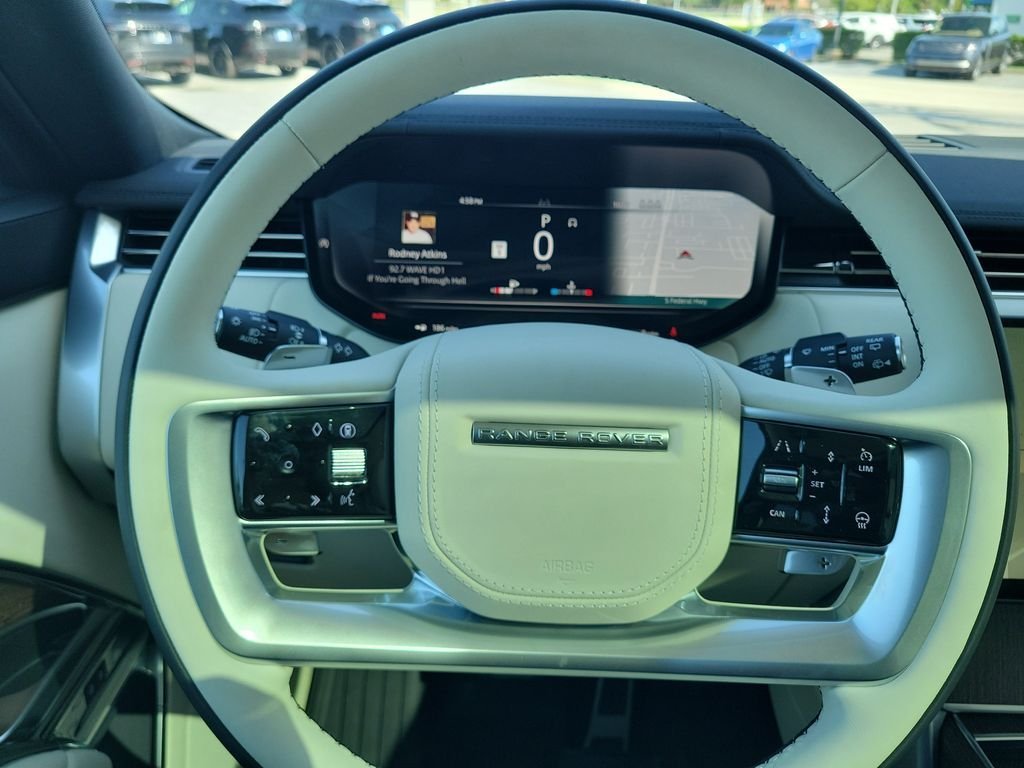 New 2026 Charente Grey LAND ROVER SE image 29